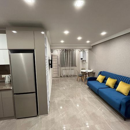 City Centre Apartment On Sakharov Square Erivan Exterior foto