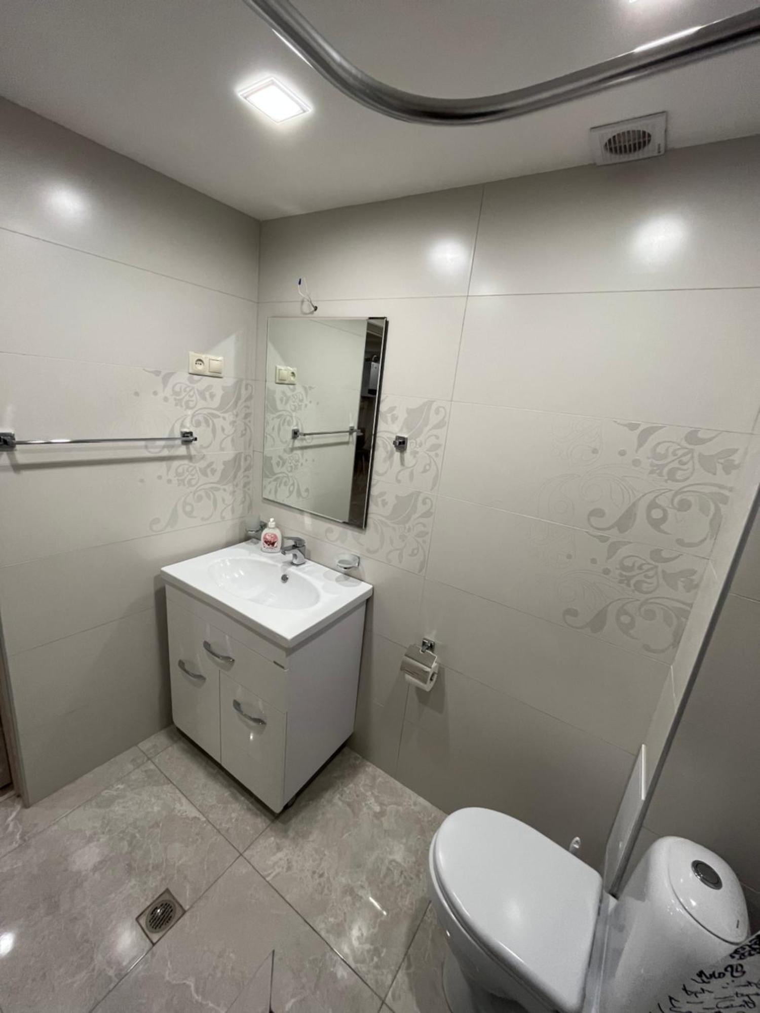 City Centre Apartment On Sakharov Square Erivan Exterior foto
